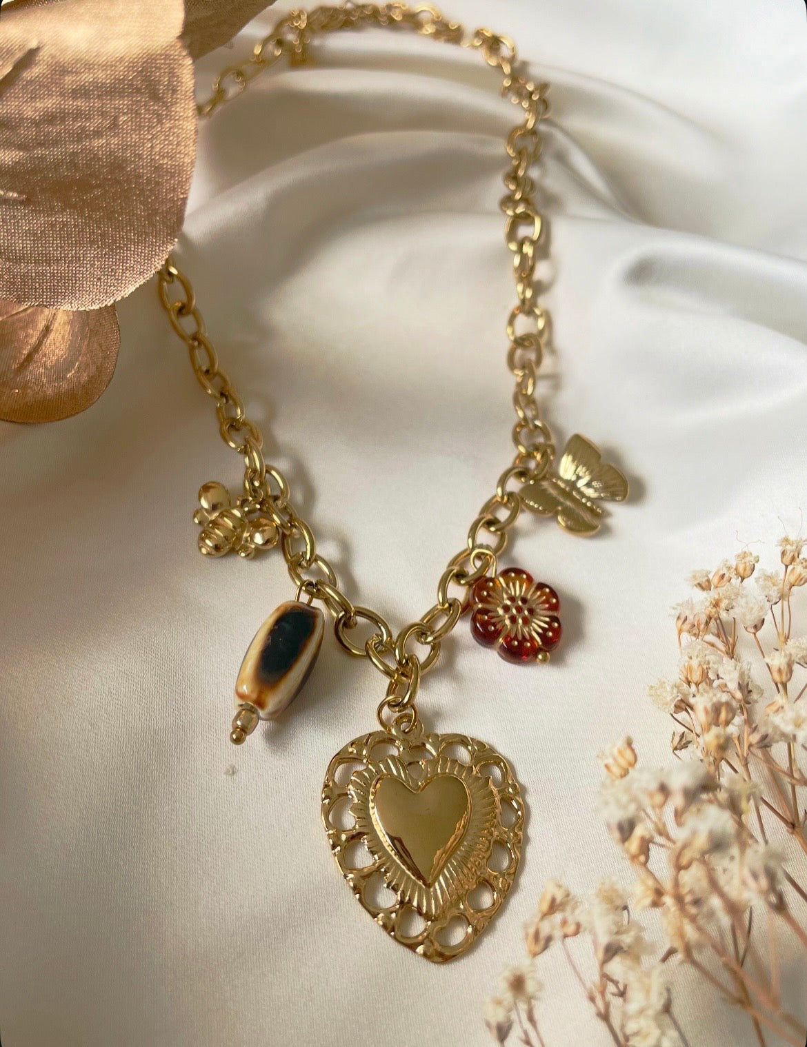 Collier Leila