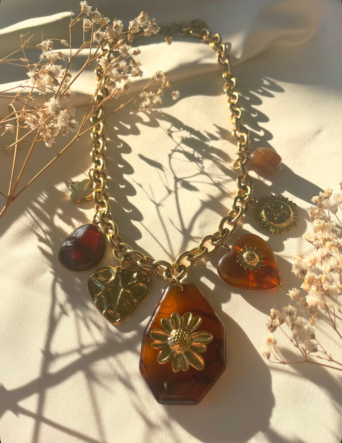 Collier Lyse